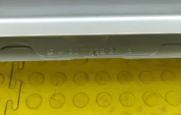 Двери для Mercedes-Benz C class 2004 года на фотографиях