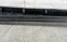 Накладка двери багажника для Toyota RAV4 2013 года на фотографиях