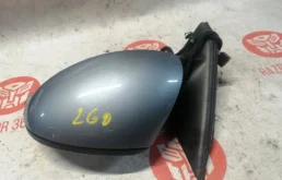 Зеркала для Volkswagen Tiguan 2007 года на фотографиях