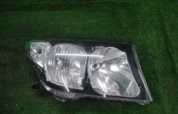 Фары для Toyota Land Cruiser 2011 года на фотографиях