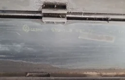 Молдинг передней левой двери для Volkswagen Touareg 2005 года на фотографиях