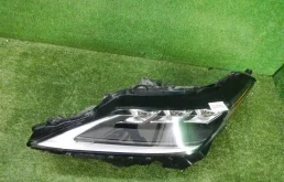 Фара левая для Lexus RX 2022 года на фотографиях