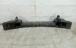 Абсорбер переднего бампера для Nissan X-Trail 2014 года на фотографиях