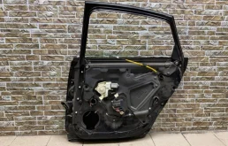 Двери для Audi A6 2003 года на фотографиях