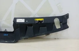 Кожух замка капота для Skoda Octavia на фотографиях