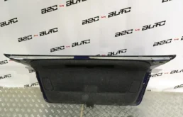 Крышка багажника для Volkswagen Passat 2015 года на фотографиях