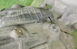 Подкрылок передний левый для Mercedes-Benz S class 2017 года на фотографиях