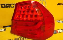 Фонарь правый для BMW 3er 2010 года на фотографиях