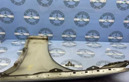 Крыло правое для Mercedes-Benz S class 2009 года на фотографиях