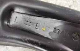 Качающийся рычаг левый для Volkswagen Polo 2009 года на фотографиях