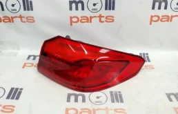 Фонарь внешний правый для BMW 5er 2023 года на фотографиях