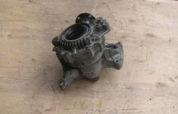 Редуктор переднего моста для Nissan Murano 2004 года на фотографиях