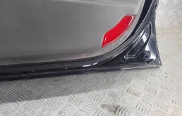 Дверь передняя правая для Hyundai Tucson 2008 года на фотографиях