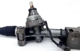 Рулевая рейка для Audi A6 2019 года на фотографиях