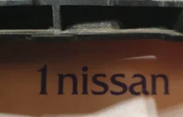 Кронштейн переднего бампера левый для Nissan X-Trail 2018 года на фотографиях