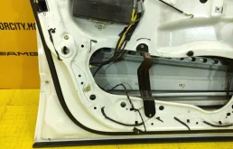 Дверь передняя левая для Mercedes-Benz S class 1999 года на фотографиях