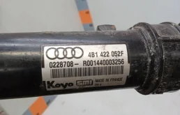 Рулевая рейка для Audi A6 2002 года на фотографиях