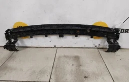 Усилитель переднего бампера для Volvo XC90 2018 года на фотографиях