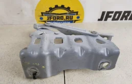 Петля капота правая для Kia Sportage на фотографиях