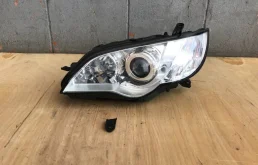 Фары для Subaru Legacy 2008 года на фотографиях