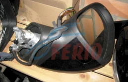 Зеркало боковое левое для Volkswagen Touareg 2010 года на фотографиях