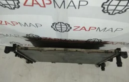 Радиатор охлаждения ДВС для Audi A4 2014 года на фотографиях