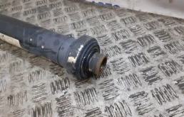 Карданный вал задний для Volkswagen Touareg 2014 года на фотографиях