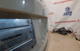 Крышка багажника для Mercedes-Benz GLK class 2011 года на фотографиях