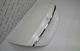 Крышка багажника для Mercedes-Benz S class 2019 года на фотографиях