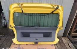 Дверь багажника для Volkswagen Polo 2014 года на фотографиях