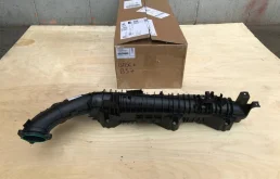 Впускной коллектор для BMW 7er 2019 года на фотографиях