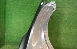 Крыло правое для Mazda CX 5 2018 года на фотографиях