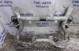 Подрамник двигателя для Mercedes-Benz C class 2008 года на фотографиях