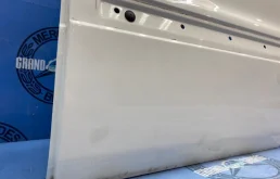 Двери для Mercedes-Benz M class 1999 года на фотографиях