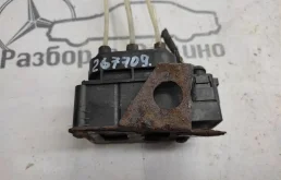 Блок клапанов пневмоподвески для Mercedes-Benz GL class 2008 года на фотографиях