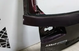 Крышка багажника для Volkswagen Passat 2013 года на фотографиях