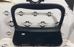 Накладка двери багажника для Lexus RX 2022 года на фотографиях