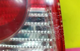 Фонарь левый для Volkswagen Passat 2000 года на фотографиях