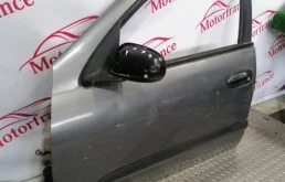 Дверь передняя левая для Nissan Almera 2004 года на фотографиях