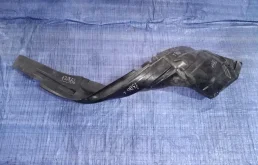 Подкрылок передний левый для Suzuki Grand Vitara 2006 года на фотографиях