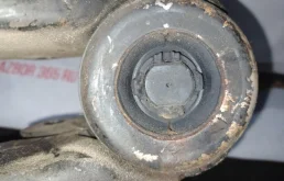 Качающийся рычаг правый для Volvo S80 на фотографиях