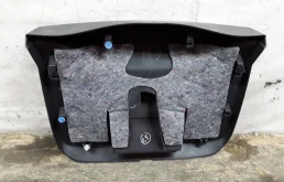 Обшивка двери багажника для Renault Duster на фотографиях