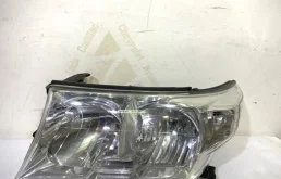 Фара левая для Toyota Land Cruiser 2010 года на фотографиях