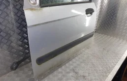 Двери для Hyundai Getz 2003 года на фотографиях