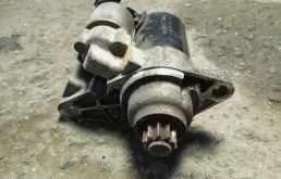 Стартер для Volkswagen Polo 2008 года на фотографиях