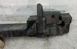 Абсорбер переднего бампера для Nissan X-Trail 2014 года на фотографиях