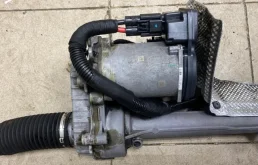 Рулевая рейка для Volvo XC90 2017 года на фотографиях