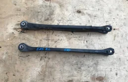 Рычаг передний правый нижний для BMW X3 2004 года на фотографиях