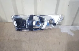 Противотуманка (ПТФ) передняя правая для Skoda Octavia 2010 года на фотографиях