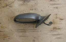 Стекла и зеркала для Nissan Almera 2004 года на фотографиях